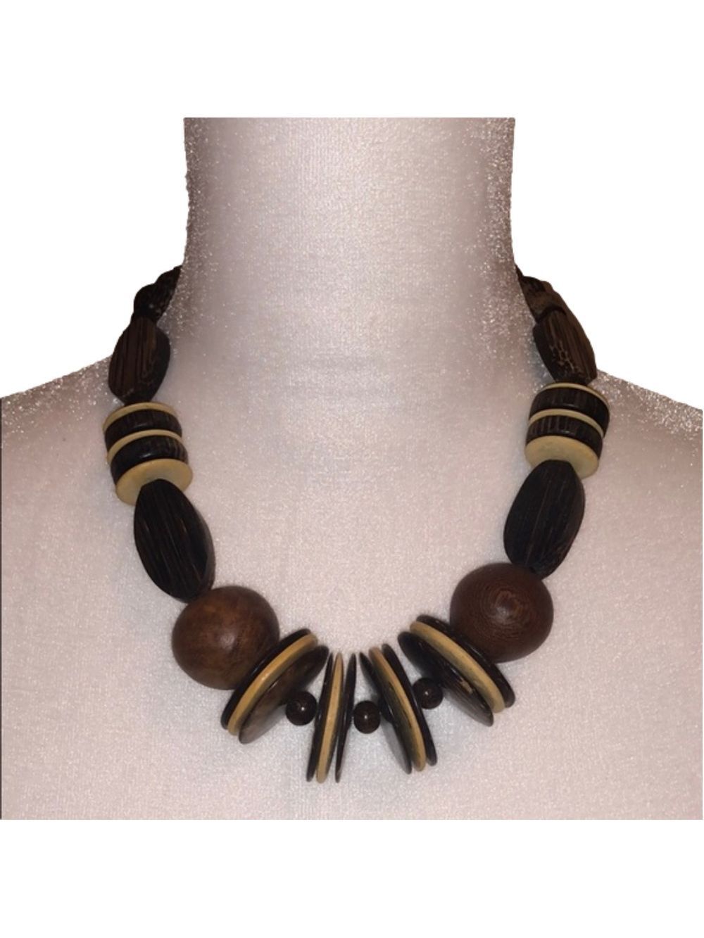 COSTUME JEWELRY Necklace